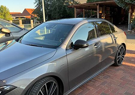 Mercedes-Benz A 200 Edition