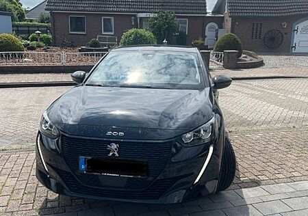 Peugeot e-208 gebraucht kaufen Peugeot e-208 136 Allure Pack Allure Pack