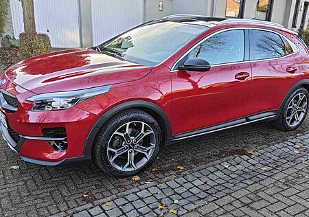 Kia XCeed 1.6 CRDi 48V Platinum