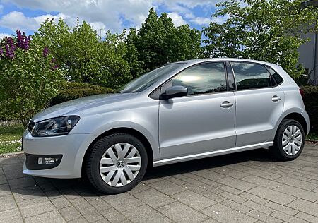 VW Polo Volkswagen V (6R) 1.2 TSI Comfortline silber Bj. 2014