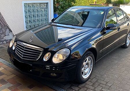 Mercedes-Benz E 200 KOMPRESSOR CLASSIC Classic