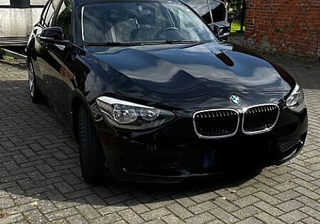 BMW 114i -