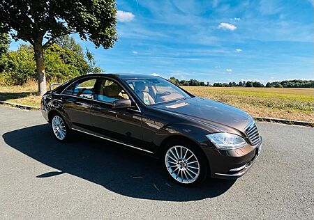 Mercedes-Benz S 450 -