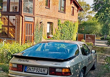 Porsche 924