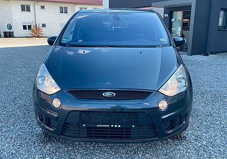 Ford S-Max Titanium