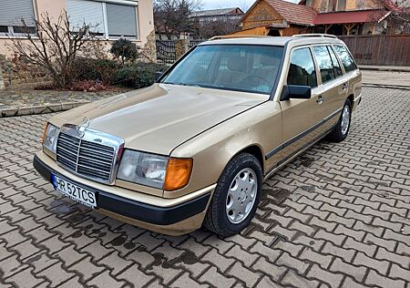 Mercedes-Benz 300 300TD W124