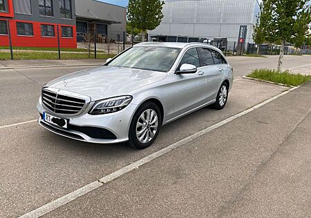 Mercedes-Benz C 220 d T Autom. -
