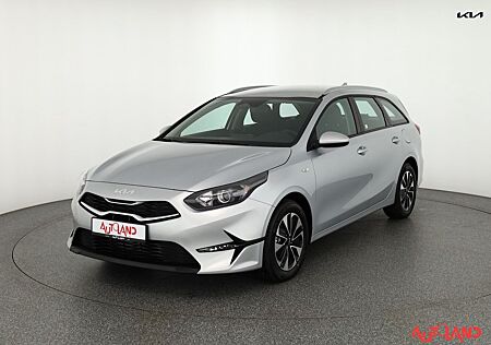 Kia Cee'd Sportswagon Ceed SW 1.5 T-GDI Aut. Navi Sitzheizung Kamera