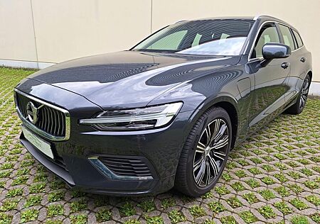 Volvo V60 T8Inscription Pano Sitzbelüftung Massage HUD AWD