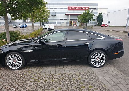 Jaguar XJ Luxury 3.0 V6 Diesel Luxury