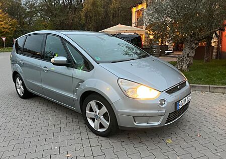 Ford S-Max 2,0 TDCi 96kW (130 PS) DPF Titanium