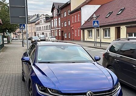 VW Arteon Volkswagen 1.4 eHybrid DSG R-Line R-Line