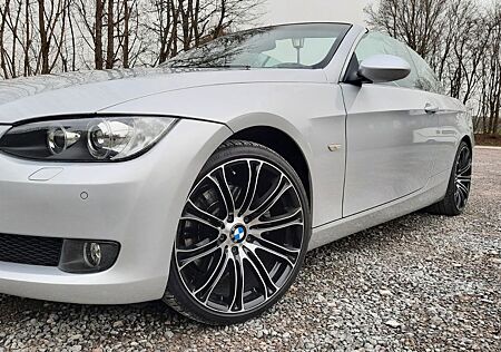 BMW 325i Cabrio - 3.0 Liter 6 Zylinder