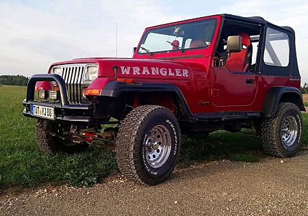 Jeep Wrangler YJ 4,2 L mit H-Zulassung