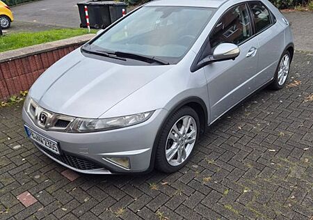 Honda Civic 2.2i-CTDi