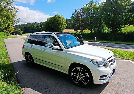 Mercedes-Benz GLK 350 CDI 4MATIC - AMG, Pano, Keyless, Leder