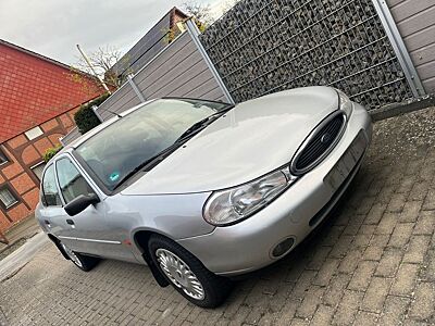 Ford Mondeo 1.8 131000 TÜV 05/27 gepflegt