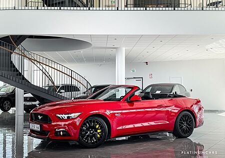 Ford Mustang GT Convertible 421hp / Custom