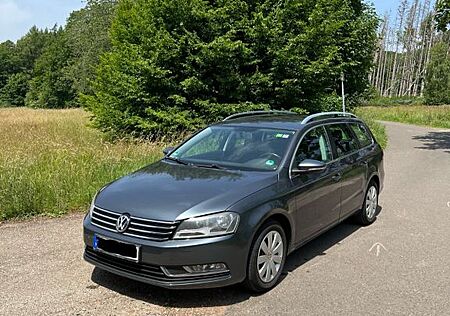 VW Passat Variant Volkswagen 2.0 TDI Trendline BMotion Tec...