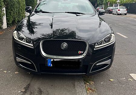 Jaguar XF 3.0 L V6 Diesel S -