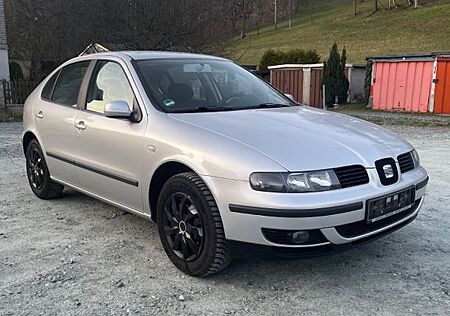 Seat Leon 1,6 16V Stella
