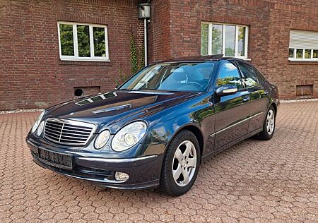 Mercedes-Benz E 200 KOMPRESSOR AVANTGARDE TÜV u. Service Neu