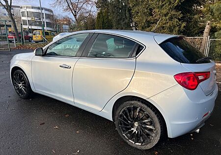 Alfa Romeo Giulietta Turismo 1.6 JTD NAVI XENON