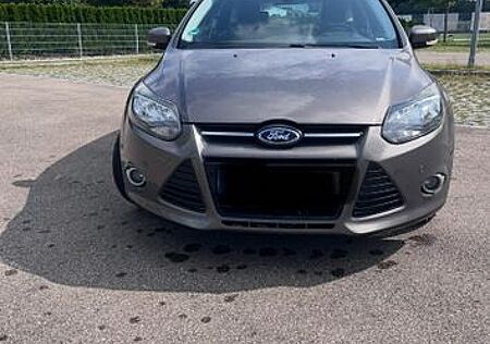 Ford Focus 1,0 EcoBoost 92kW Champions Edition Ch...