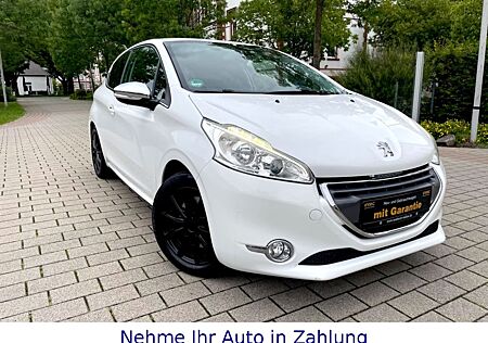 Peugeot 208 Allure*1.6*GTI Line*Navi*PDC*Temp*Klima*