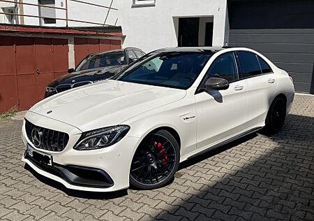 Mercedes-Benz C 63 AMG Mercedes-AMG C63 Top Zustand