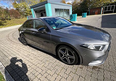 Mercedes-Benz A 250 Lim | AMG Line | Panorama | Night | MBUX
