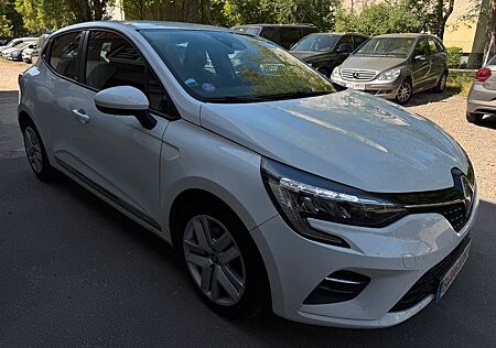 Renault Clio 1.6 E-Tech Hybrid 7950,- netto Export