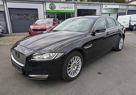 Jaguar XF Prestige Lim. 2.0 NAVI XENON LEDER MFL KAMERA