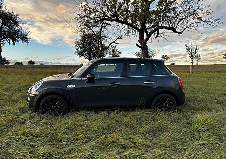 Mini Cooper SD Cooper