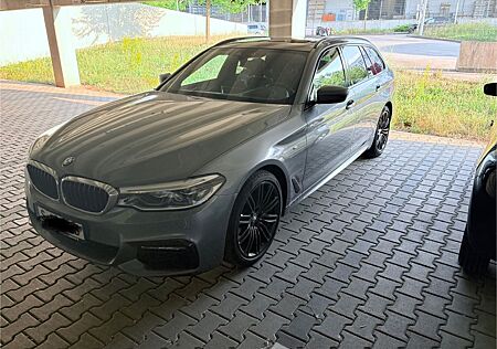 BMW 530i xDrive Touring M-Paket, Tüv neu!