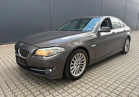 BMW 523 Baureihe 5 Lim. i NR. 2539