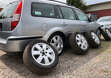 Ford Mondeo 2,0TDCi 96 kW DPF Ghia X Opas Auto TUV gZ