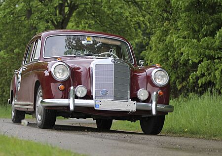 Mercedes-Benz 220 SE Ponton