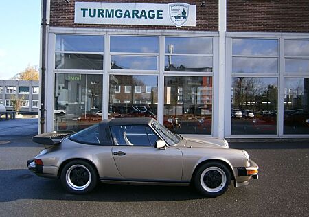 Porsche 911 Urmodell 911 3.0 SC Targa