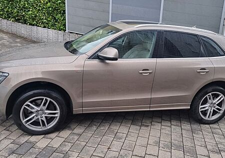 Audi Q5 3.2 FSI S tronic quattro -