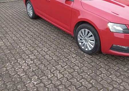 Skoda Octavia 2.0 TDI Drive Combi Drive
