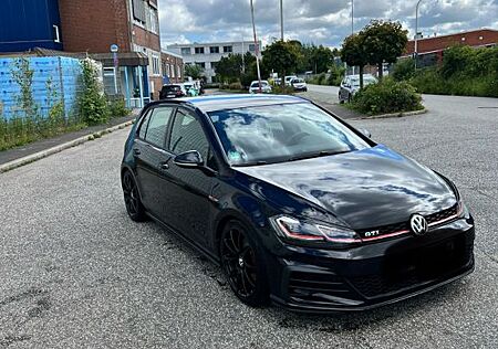 VW Golf Volkswagen 2.0 TSI GTI