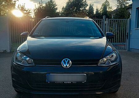 VW Golf Volkswagen 1.4 TSI 90kW BMT Comfortline Variant Co...