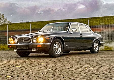 Jaguar Daimler *DOUBLE-SIX*HISTORIE*GEPFLEGT*ZUVERLÄSSIG