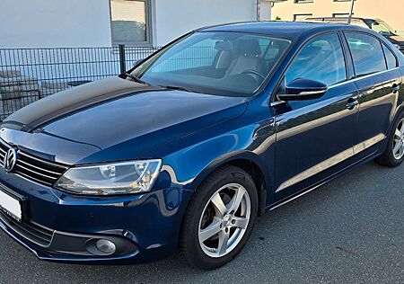 VW Jetta Volkswagen 1.4 TSI / Sitzheizung / wenig KM