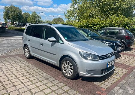 VW Touran Volkswagen 1.6 TDI | TÜV 05/2026 | Guter Zustand
