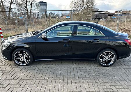 Mercedes-Benz CLA 200 - zweite Hand im Top Zustand
