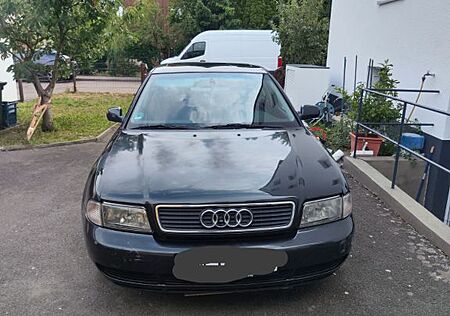 Audi A4 1.8 -