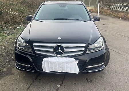Mercedes-Benz C 180 CGI BlueEFFICIENCY ELEGANCE ELEGANCE
