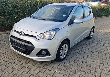 Hyundai i10 gebraucht kaufen Hyundai i10 aus 1. Hand Wenig KM